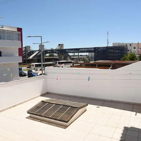 Flor Da Primavera - Residencial E *