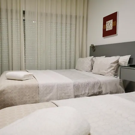 Flor Da Primavera - Residencial E Azambuja