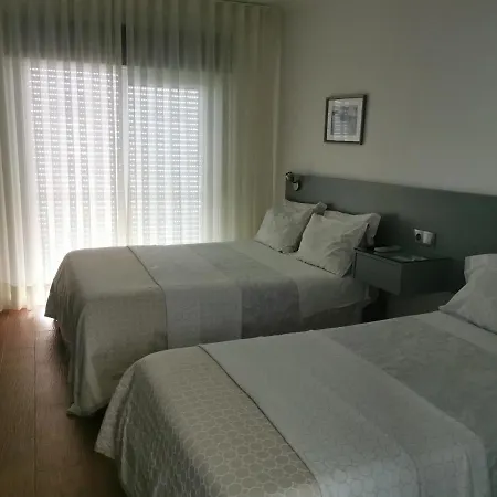 Flor Da Primavera - Residencial E Guest house *