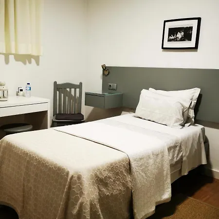 Flor Da Primavera - Residencial E 3* Azambuja